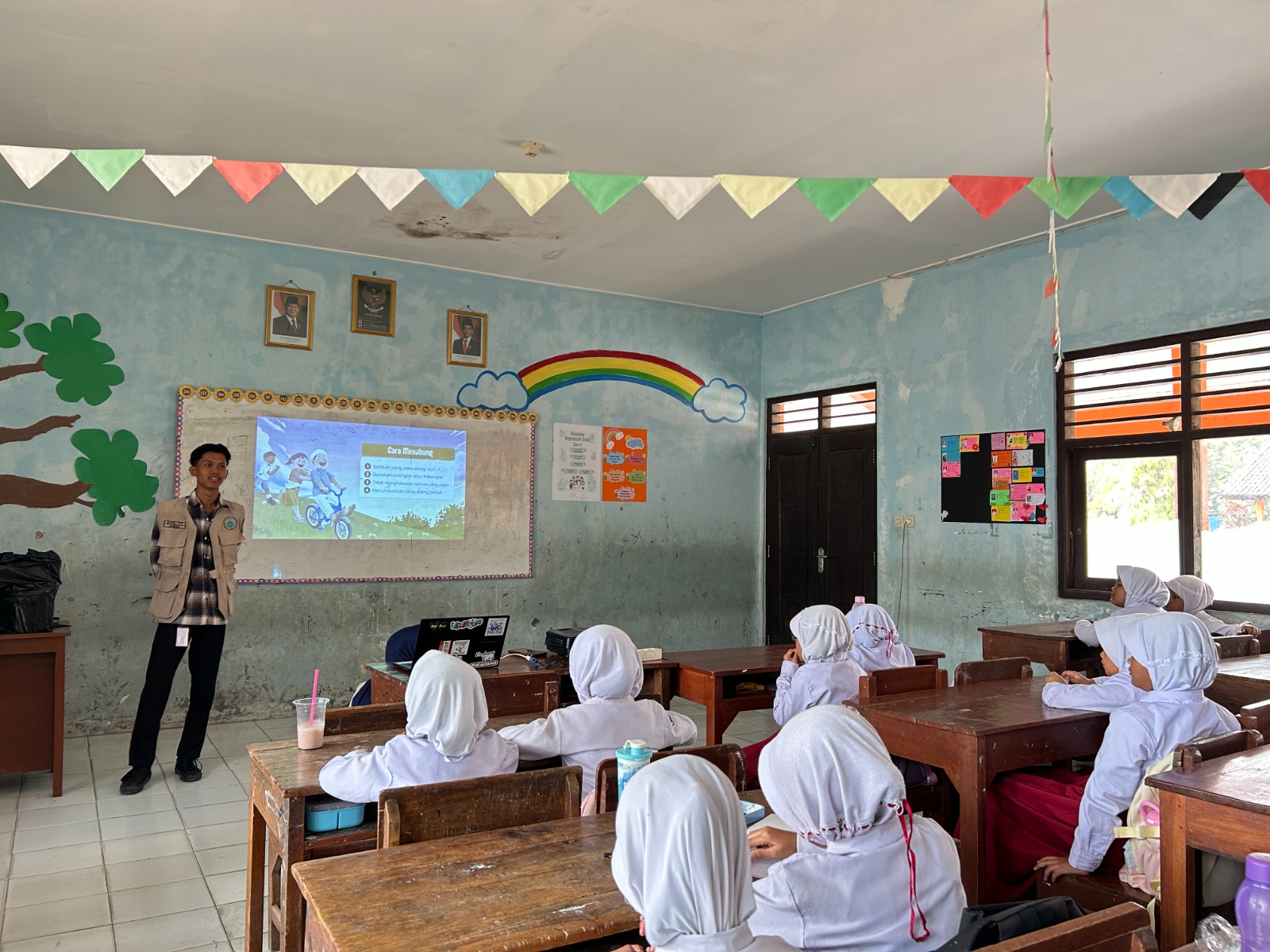 Sosialisasi Pentingnya Pengelolaan Keuangan Sejak Dini